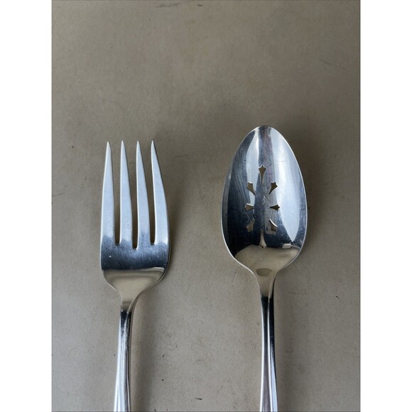 Wm. Rogers IS Lady Fair Cold Meat Serving fork 7 3/4" & Spoon 8 3/8” Silverplate - Picture 2 of 4